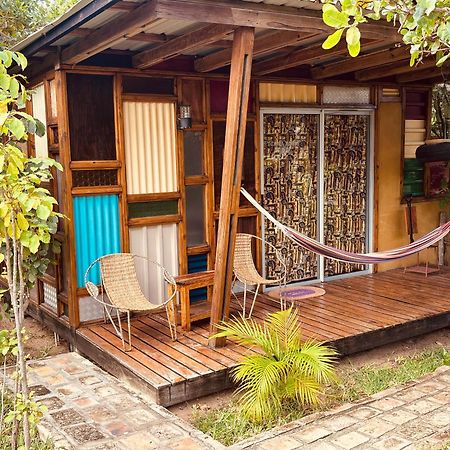 Mozambeat Motel Tofo Экстерьер фото