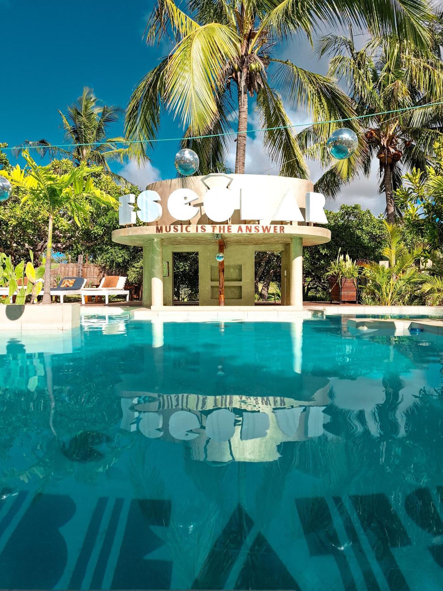 Mozambeat Motel Tofo Экстерьер фото